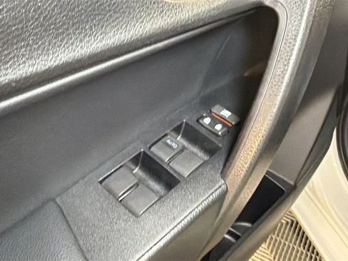 Used 2019 Toyota Corolla XSE image 14