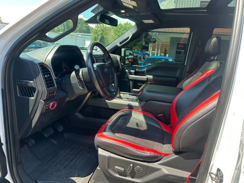 Used 2017 Ford F150 Lariat w/ Equipment Group 502A Luxury AWD/4WD image 11