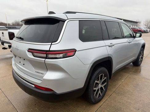 Used 2023 Jeep Grand Cherokee L Limited image 4