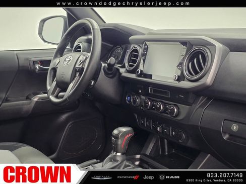 Used 2023 Toyota Tacoma TRD Sport image 11