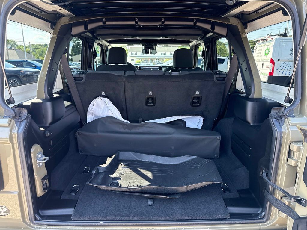 Certified 2025 Jeep Wrangler Unlimited Sport AWD/4WD image 20