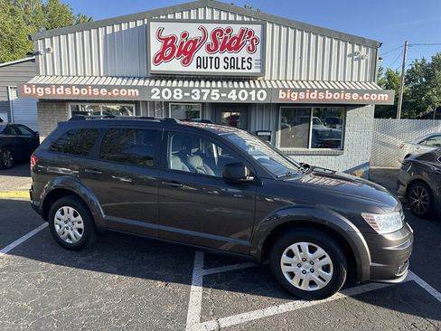 Used 2017 Dodge Journey SE w/ Flexible Seating Group FWD image 1