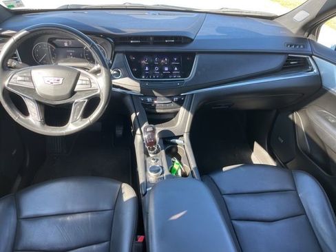 Certified 2023 Cadillac XT5 Premium Luxury w/ LPO, Floor Liner Package image 32