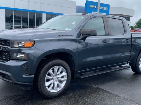 Certified 2021 Chevrolet Silverado 1500 Custom w/ LPO, Dark Essentials Package AWD/4WD image 4