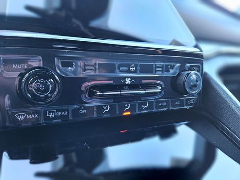 New 2025 Jeep Grand Cherokee Limited image 19