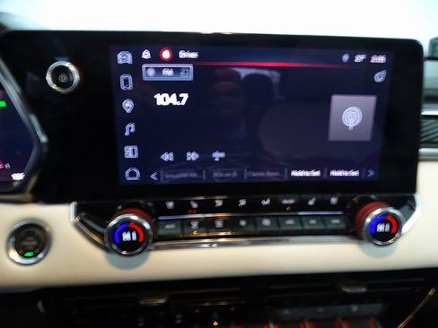 Certified 2024 GMC Canyon AT4X image 12