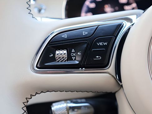 Used 2024 Bentley Continental GT AWD/4WD image 32