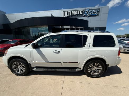 Used 2015 Nissan Armada SL w/ Moonroof Package AWD/4WD image 4