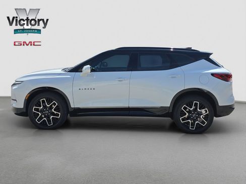 Used 2024 Chevrolet Blazer RS w/ LPO, Floor Liner Package AWD/4WD image 6