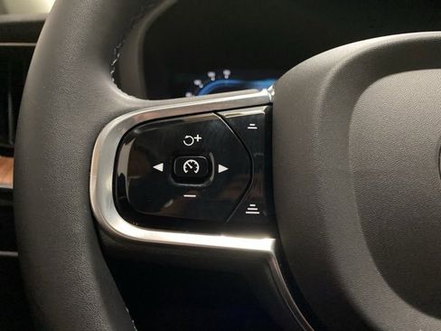 Used 2023 Volvo XC60 B5 Plus w/ Protection Package Premier image 37