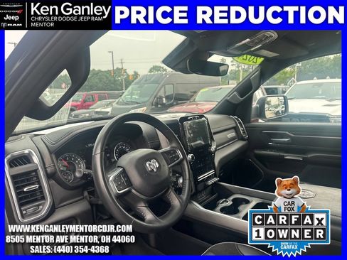 Used 2024 RAM 1500 Laramie AWD/4WD image 19