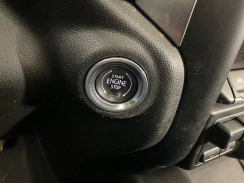 Used 2021 Chevrolet Silverado 1500 LTZ w/ Technology Package AWD/4WD image 23