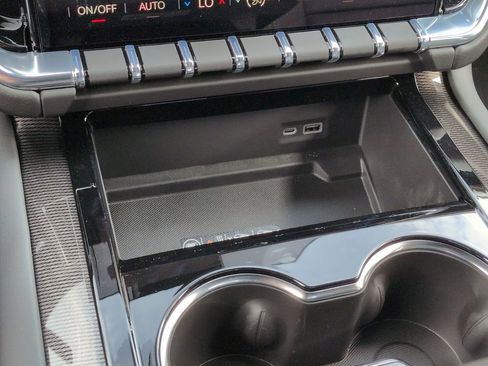 New 2026 GMC Yukon XL Elevation w/ Elevation Premium Package image 34