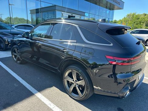 Used 2024 Genesis GV70 3.5T Sport w/ Sport Prestige Package AWD/4WD image 4
