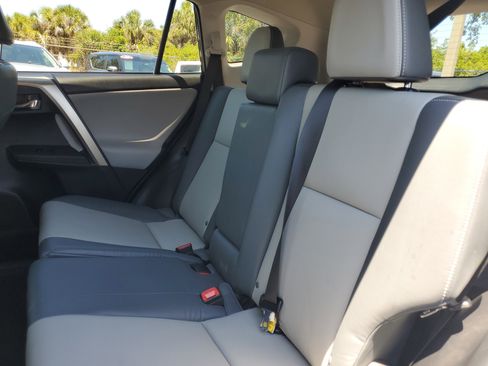 Used 2015 Toyota RAV4 Limited AWD/4WD image 11