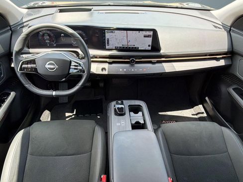 Used 2023 Nissan Ariya FWD image 16