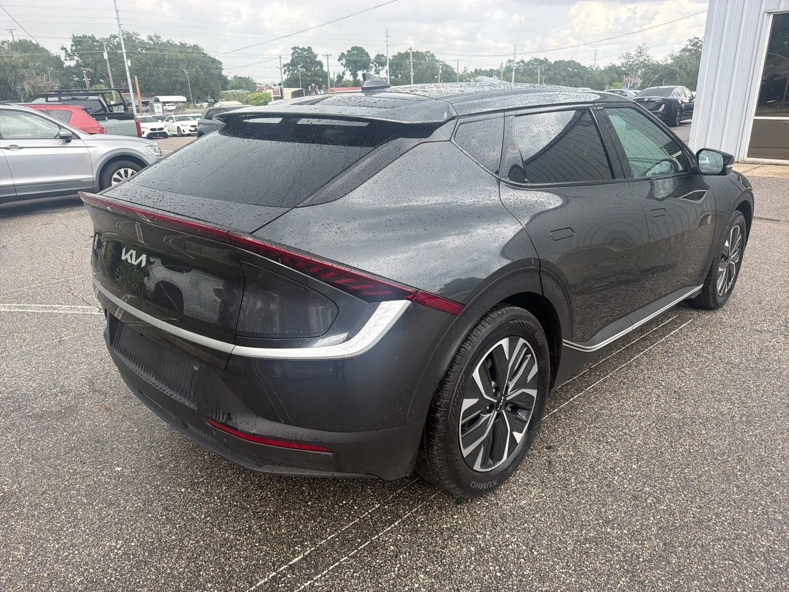 Used 2024 Kia EV6 Light RWD image 7