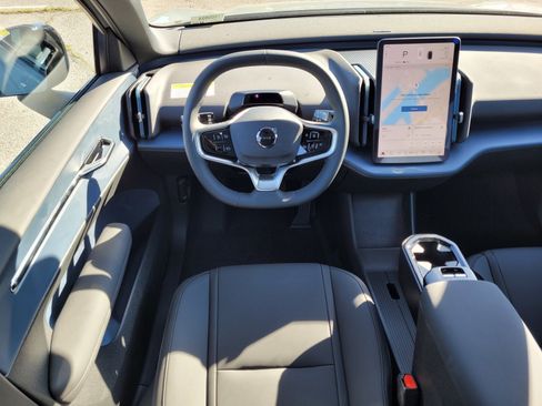 New 2026 Volvo EX30 Cross Country Ultra image 10