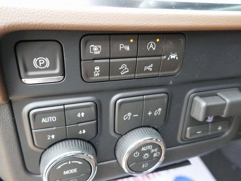 New 2026 Chevrolet Tahoe High Country image 14