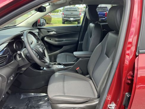 Used 2023 Buick Encore GX Select w/ Sport Touring Package AWD/4WD image 13