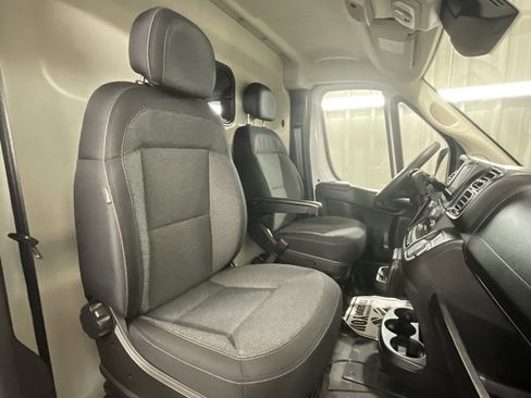 Used 2024 RAM ProMaster 3500 w/ Convenience Group image 11