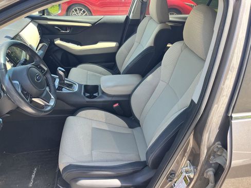 Used 2021 Subaru Outback Premium AWD/4WD image 16