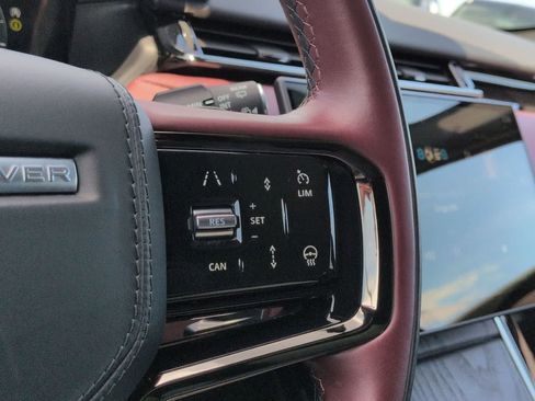 Certified 2025 Land Rover Range Rover Velar Dynamic HSE AWD/4WD image 25