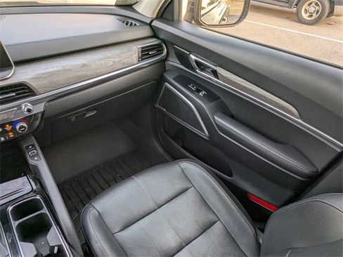 Certified 2022 Kia Telluride EX w/ EX Premium Package image 23