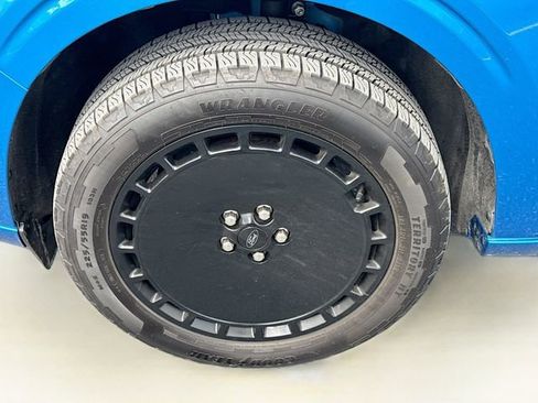 Used 2025 Ford Maverick Lobo AWD/4WD image 41