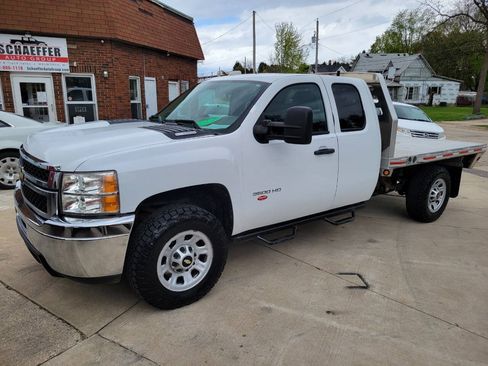 Used 2013 Chevrolet Silverado 3500 W/T AWD/4WD image 5