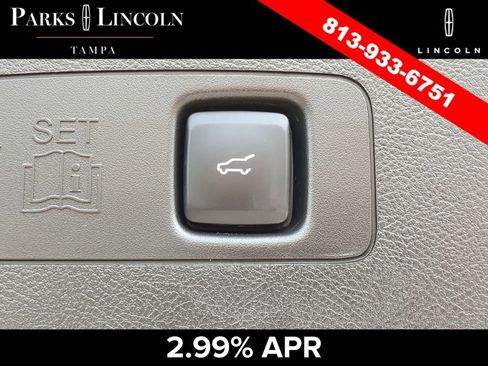 Certified 2025 Lincoln Corsair FWD image 9