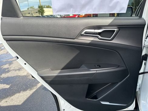 New 2026 Kia Sportage S image 19