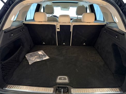 Used 2018 Mercedes-Benz GLC 300 4MATIC image 29