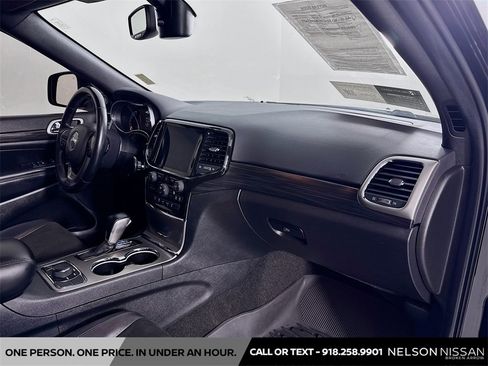 Used 2022 Jeep Grand Cherokee Laredo X image 28