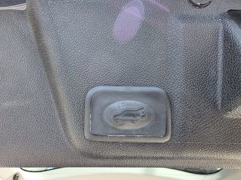 Used 2013 Buick Enclave Premium w/ Trailering Provision Package FWD image 31