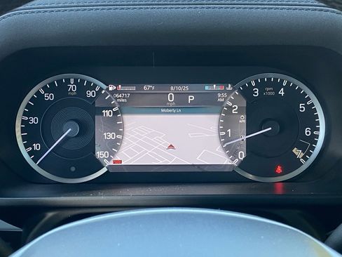 Used 2023 Land Rover Defender 110 X-Dynamic SE image 12