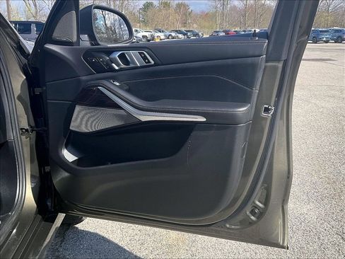 Used 2024 BMW X7 xDrive40i w/ Executive Package AWD/4WD image 12
