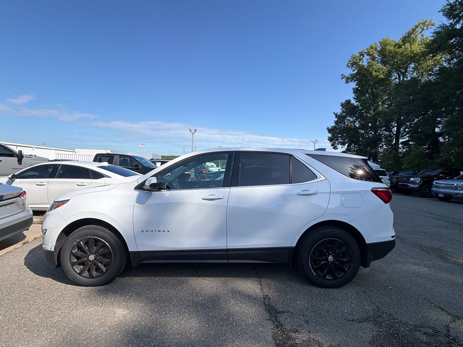 Used 2019 Chevrolet Equinox LT AWD/4WD image 2