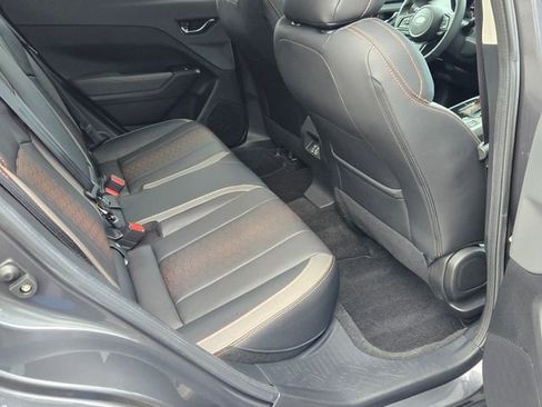 Certified 2025 Subaru Crosstrek 2.5i Limited w/ Crosstrek Mirror Package image 11