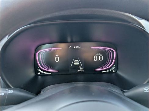 Used 2025 Kia Soul LX image 18