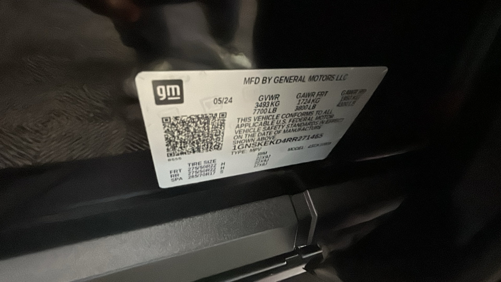 Used 2024 Chevrolet Suburban RST w/ Luxury Package AWD/4WD image 12