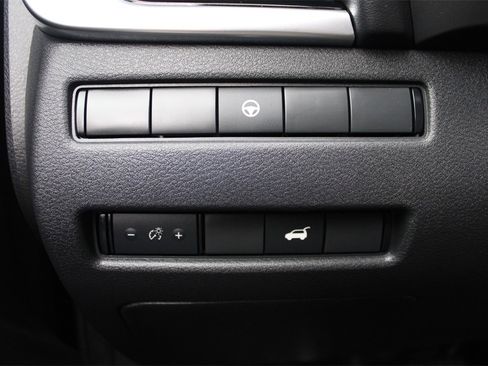 Used 2023 Nissan Rogue SL w/ SL Premium Package image 29