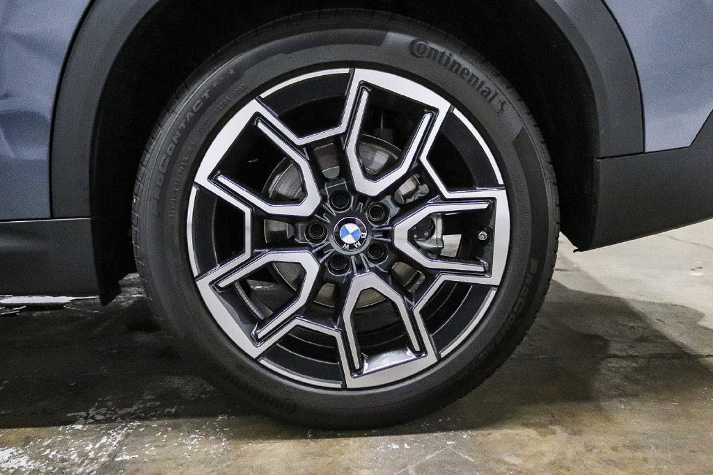 Used 2026 BMW X2 xDrive28i w/ Convenience Package AWD/4WD image 12