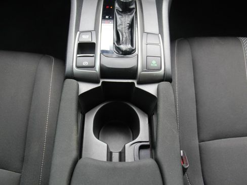 Used 2018 Honda Civic Sport image 16