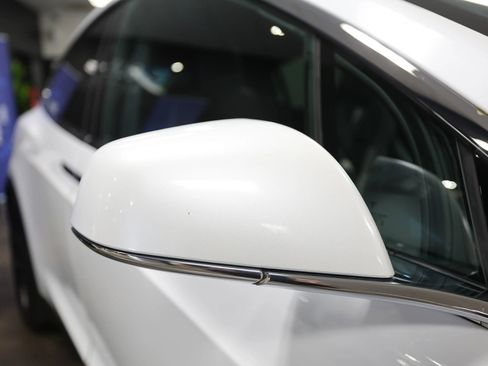 Used 2020 Tesla Model X Long Range AWD/4WD image 17