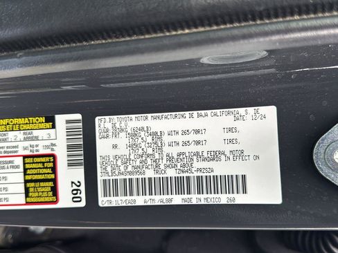 Certified 2025 Toyota Tacoma TRD Off-Road image 21