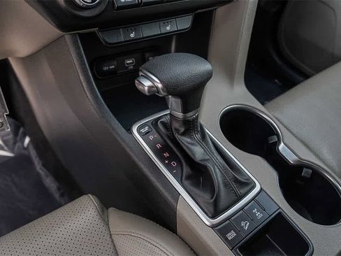 Used 2020 Kia Sportage S image 21