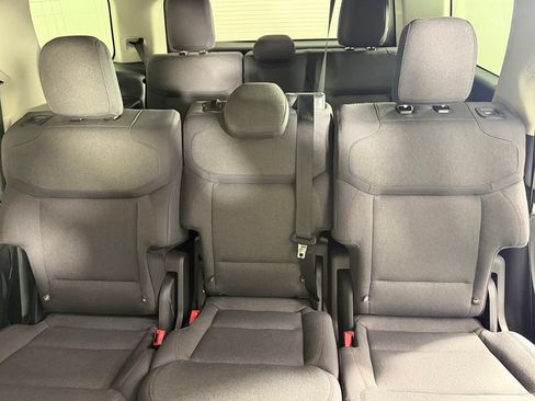 Used 2025 Ford Expedition Active AWD/4WD image 19