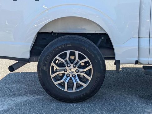 Used 2022 Ford F150 Lariat w/ Equipment Group 501A Mid AWD/4WD image 11