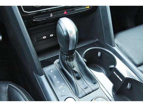 Used 2023 Volkswagen Atlas SEL R-Line AWD/4WD image 30